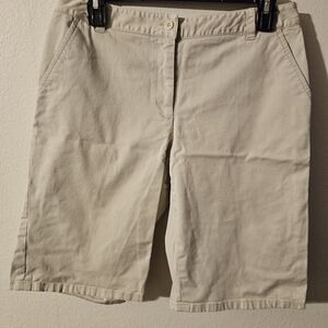 Sigrid Olsen Womans Beige Bermuda Shorts Size 6